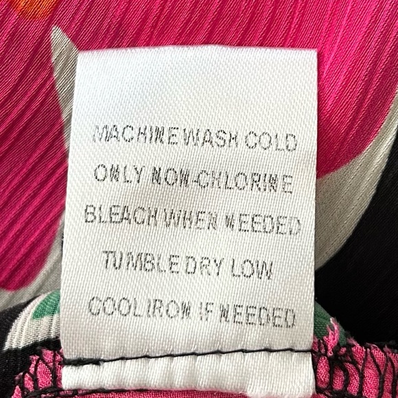 Hazel Anthropologie Floral Blouse Top V-Neck Garden Girl Pink Black Size Large - Picture 16 of 16